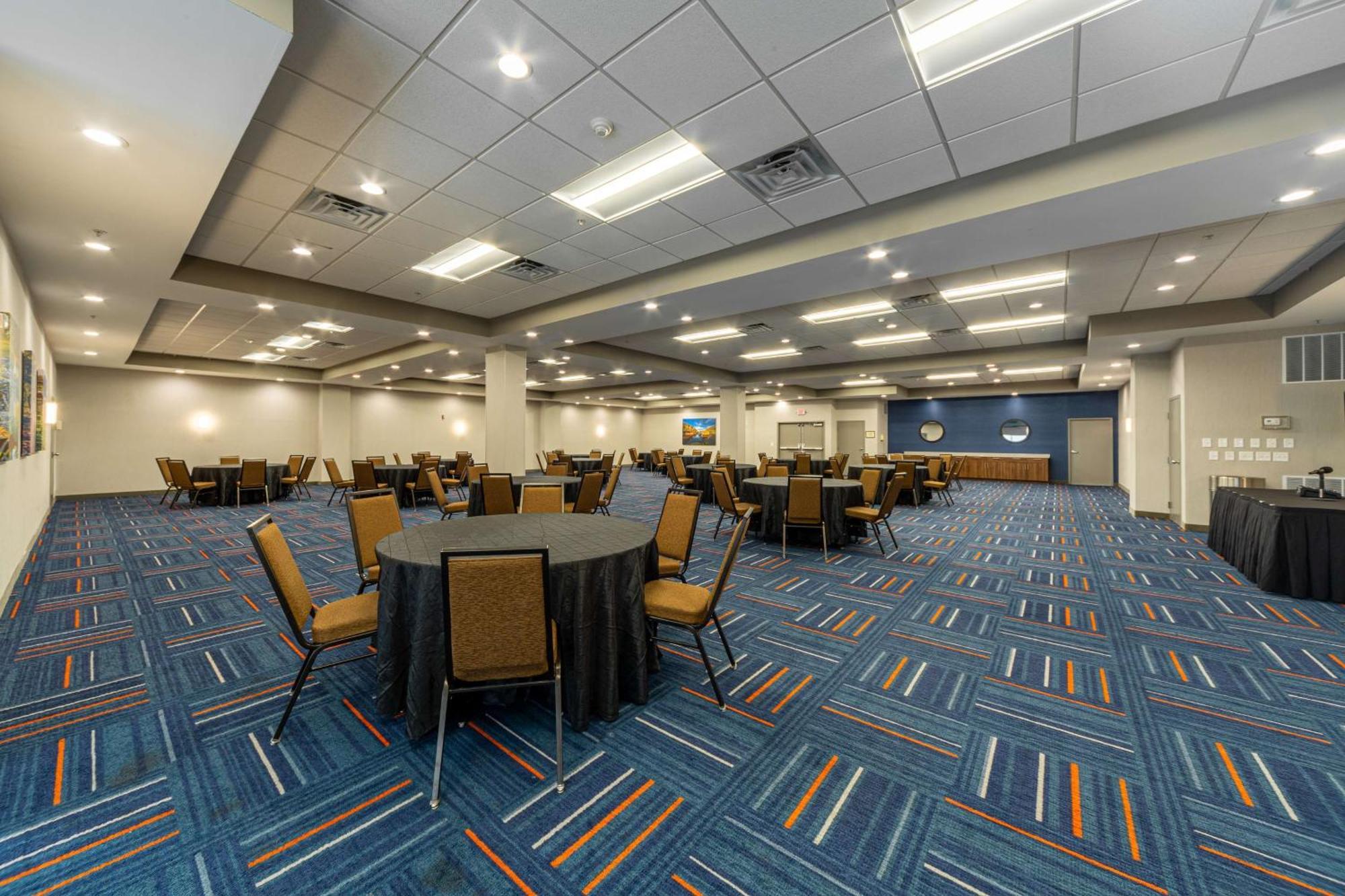 Hampton Inn Уинчестер Экстерьер фото