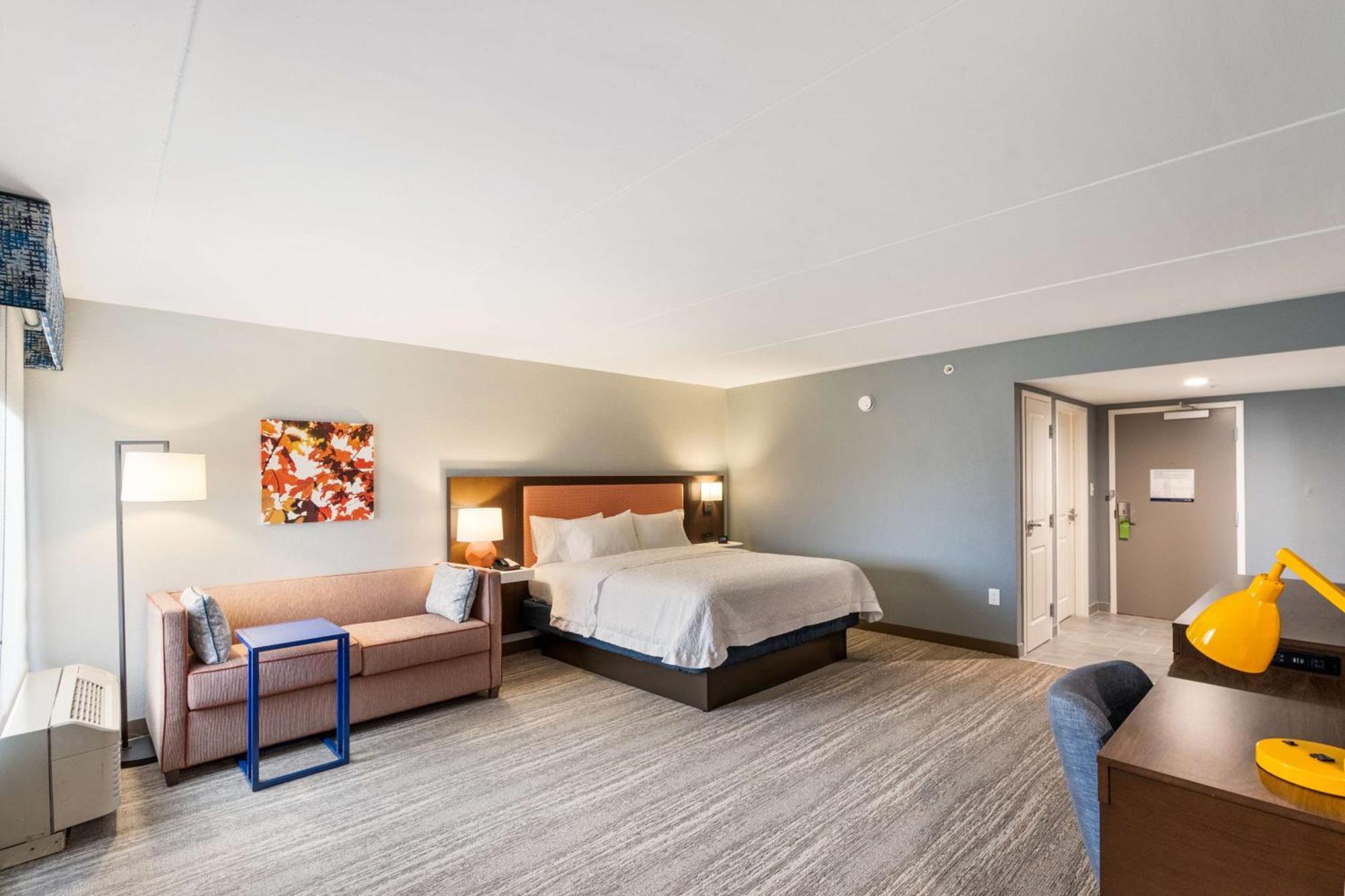 Hampton Inn Уинчестер Экстерьер фото